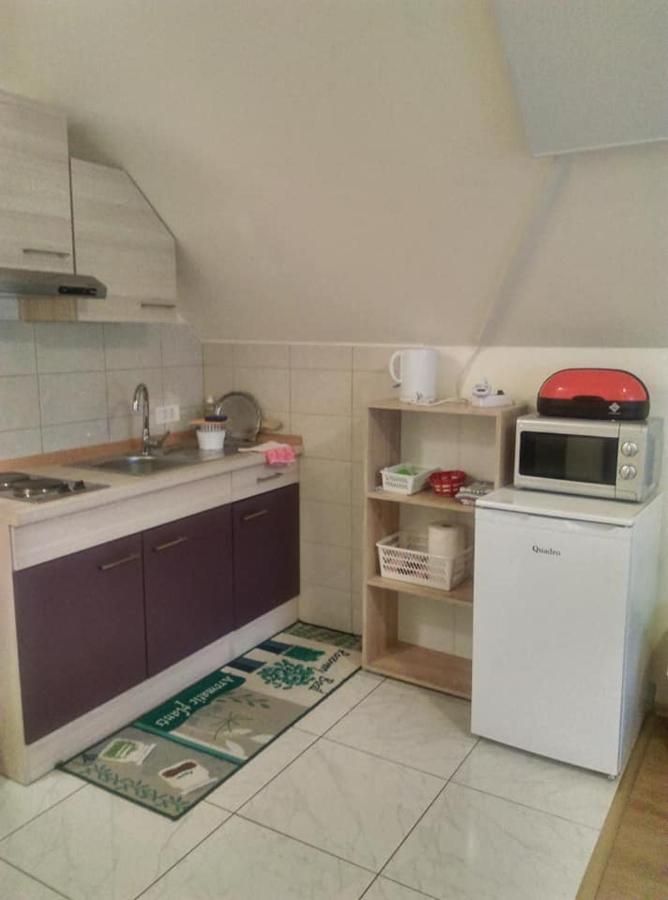 Apartmani Husko Tuheljske Toplice Exterior foto